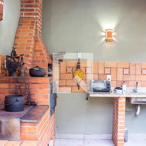 Casa à venda com 243m², 4 quartos e 3 vagasÁrea comum