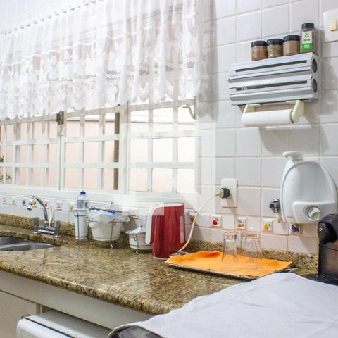 Casa à venda com 243m², 4 quartos e 3 vagasCozinha