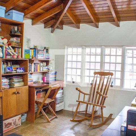 Casa à venda com 243m², 4 quartos e 3 vagasQuarto 4 - Escritório