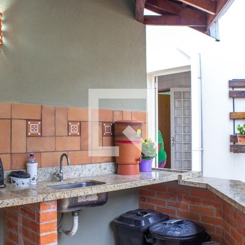 Casa à venda com 243m², 4 quartos e 3 vagasÁrea comum