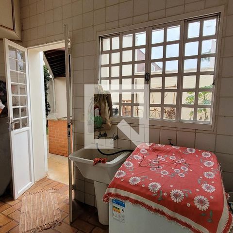 Casa à venda com 243m², 4 quartos e 3 vagasÁrea de Serviço