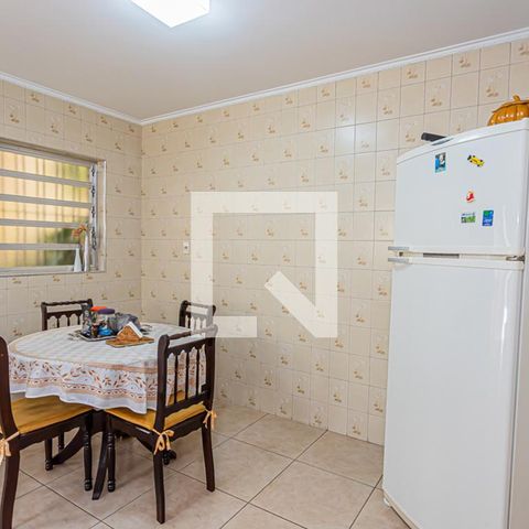 Casa à venda com 197m², 3 quartos e 4 vagasCozinha e copa