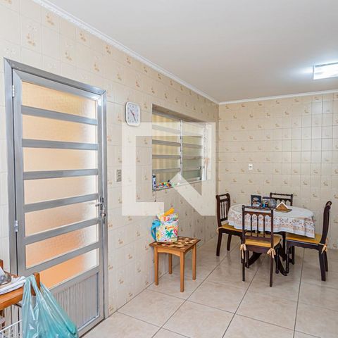 Casa à venda com 197m², 3 quartos e 4 vagasCozinha e copa