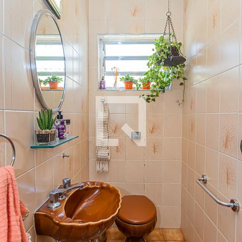 Casa à venda com 197m², 3 quartos e 4 vagasLavabo
