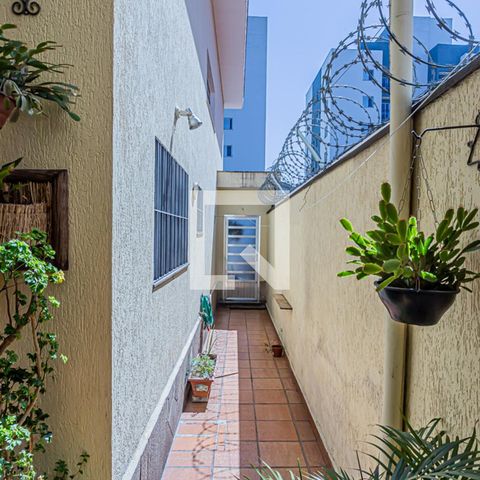 Casa à venda com 197m², 3 quartos e 4 vagasCorredor