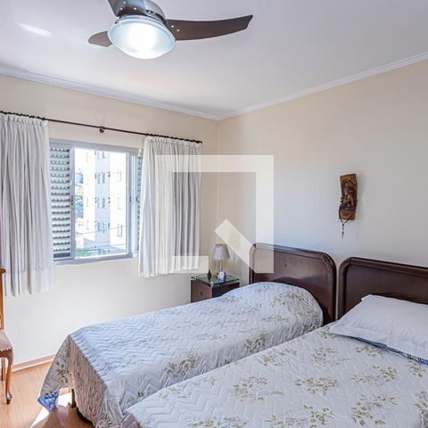 Casa à venda com 197m², 3 quartos e 4 vagasSuite
