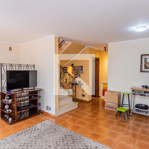 Casa à venda com 197m², 3 quartos e 4 vagasSala