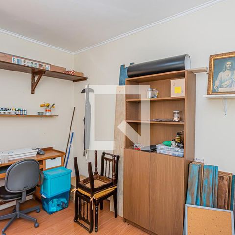 Casa à venda com 197m², 3 quartos e 4 vagasQuarto de Serviço