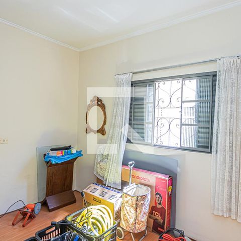 Casa à venda com 197m², 3 quartos e 4 vagasQuarto de Serviço