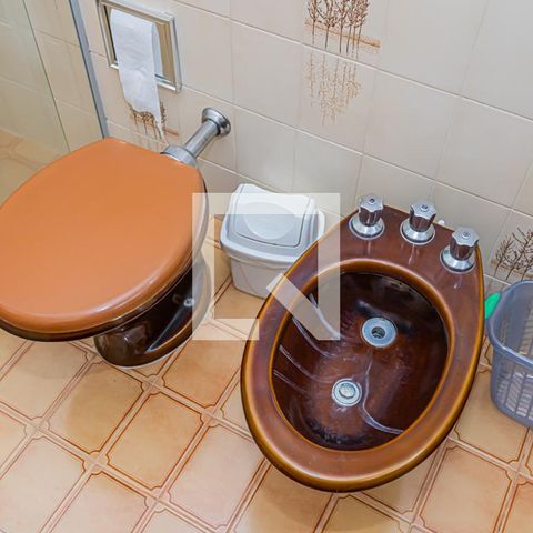 Casa à venda com 197m², 3 quartos e 4 vagasBanheiro suite