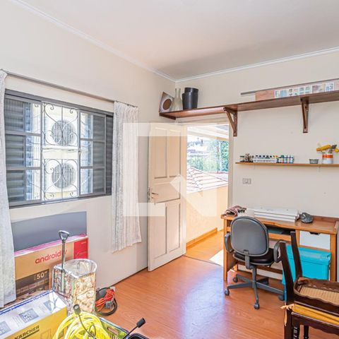 Casa à venda com 197m², 3 quartos e 4 vagasQuarto de Serviço
