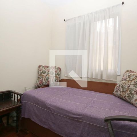 Casa à venda com 149m², 5 quartos e 2 vagasQuarto 3