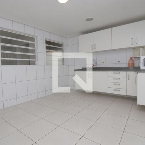 Casa à venda com 149m², 5 quartos e 2 vagasCozinha 2