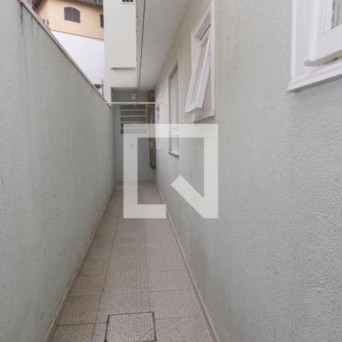 Casa à venda com 149m², 5 quartos e 2 vagasCorredor