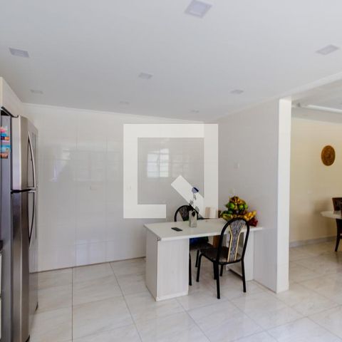 Casa à venda com 420m², 3 quartos e 8 vagasCozinha