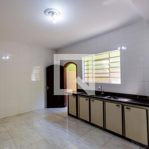 Casa à venda com 420m², 3 quartos e 8 vagasCozinha 2