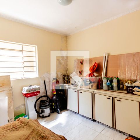 Casa à venda com 420m², 3 quartos e 8 vagasQuarto de Serviço