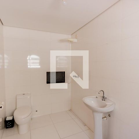 Casa à venda com 420m², 3 quartos e 8 vagasBanheiro da Suíte 2