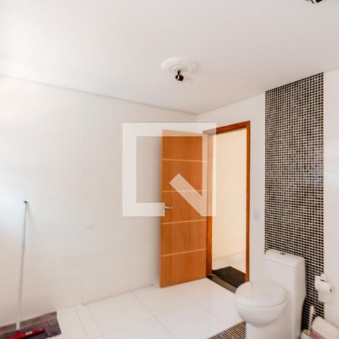 Casa à venda com 420m², 3 quartos e 8 vagasBanheiro da Suíte 1