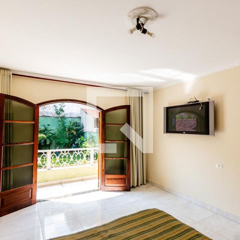 Casa à venda com 420m², 3 quartos e 8 vagasSuíte 1