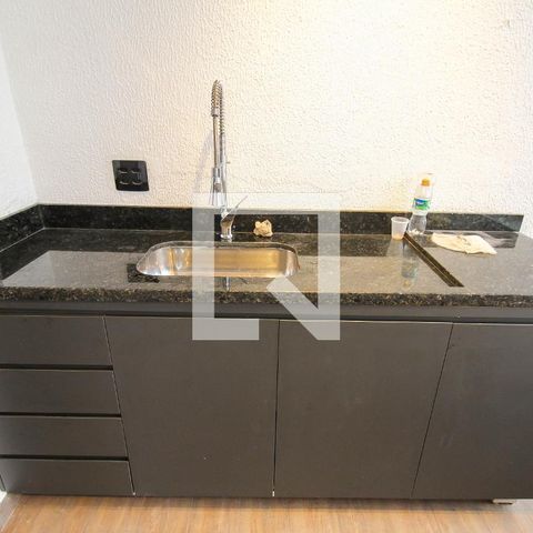 Casa à venda com 135m², 4 quartos e 1 vagaSpa