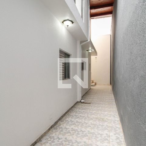 Casa à venda com 135m², 4 quartos e 1 vagaCorredor Externo