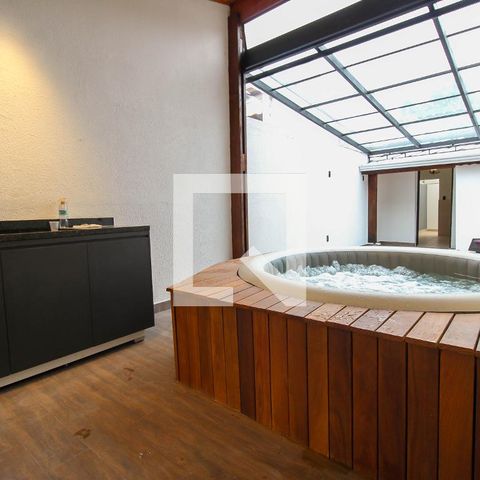 Casa à venda com 135m², 4 quartos e 1 vagaSpa