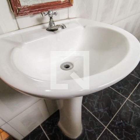 Casa à venda com 135m², 4 quartos e 1 vagaBanheiro da Suíte 2