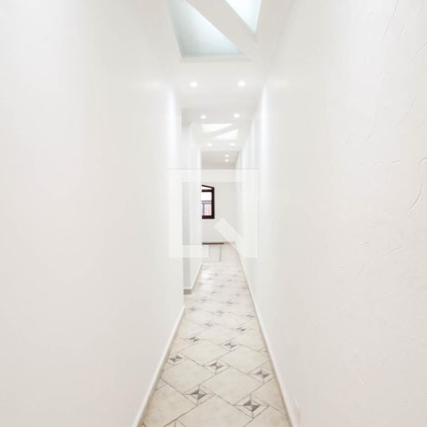 Casa à venda com 135m², 4 quartos e 1 vagaCorredor