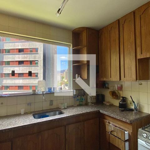 Casa à venda com 361m², 4 quartos e 2 vagasCozinha