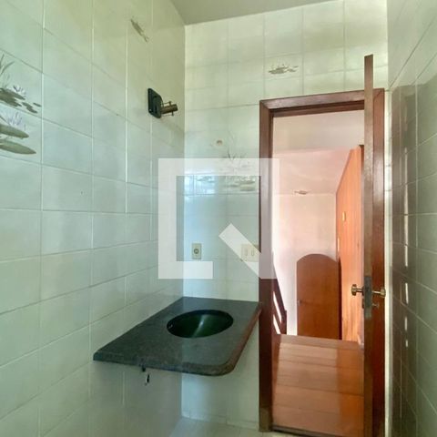 Casa à venda com 361m², 4 quartos e 2 vagasBanheiro Social