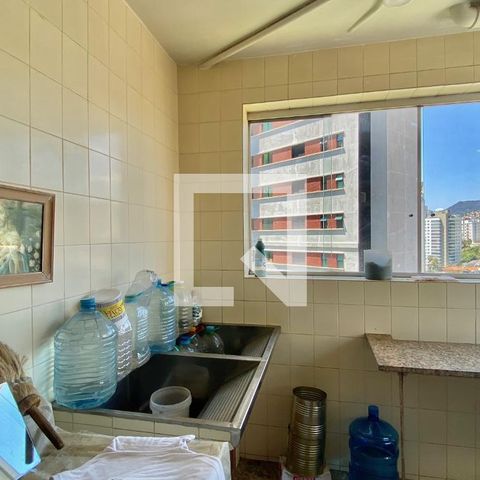 Casa à venda com 361m², 4 quartos e 2 vagasÁrea de Serviço