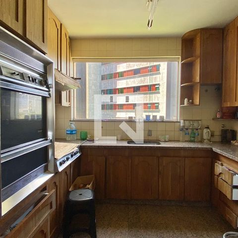 Casa à venda com 361m², 4 quartos e 2 vagasCozinha