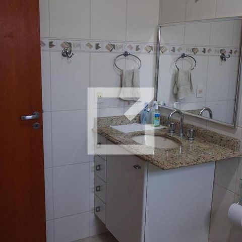 Casa à venda com 178m², 3 quartos e 2 vagasBanheiro 2