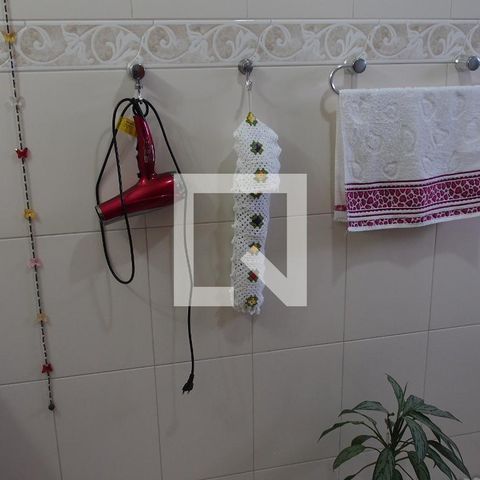 Casa à venda com 178m², 3 quartos e 2 vagasBanheiro da Suíte