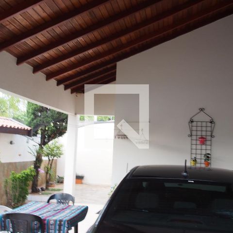 Casa à venda com 178m², 3 quartos e 2 vagasGaragem