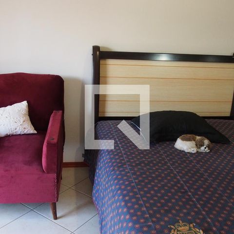 Casa à venda com 178m², 3 quartos e 2 vagasSuíte
