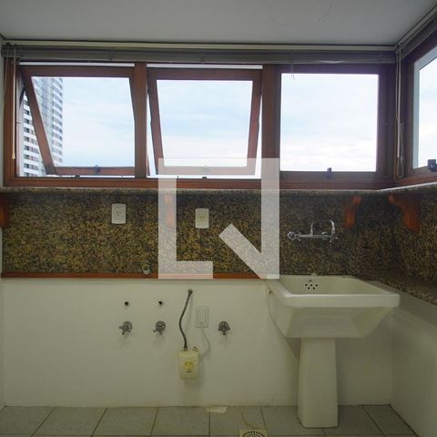 Apartamento para alugar com 315m², 4 quartos e 3 vagasÁrea de Serviço