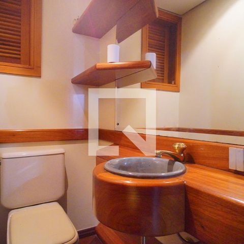 Apartamento para alugar com 315m², 4 quartos e 3 vagasLavabo