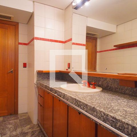 Apartamento para alugar com 315m², 4 quartos e 3 vagasBanheiro 2