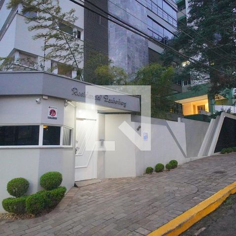 Apartamento para alugar com 315m², 4 quartos e 3 vagasFachada