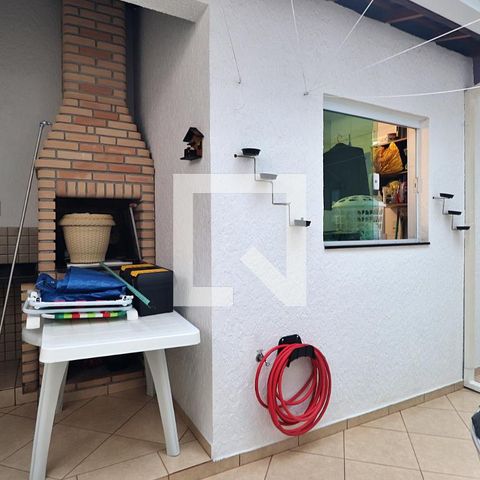 Casa à venda com 238m², 3 quartos e 3 vagasQuintal