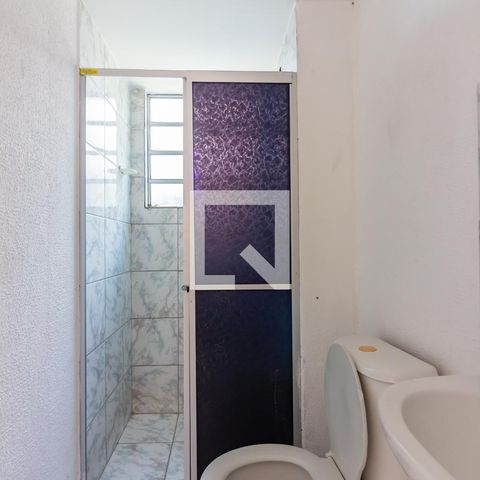 Apartamento à venda com 47m², 2 quartos e 1 vaga Apartamento à venda com 47m², 2 quartos e 1 vagaBanheiro