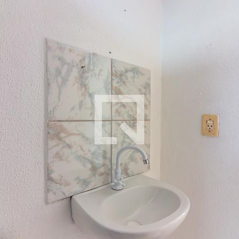 Apartamento à venda com 47m², 2 quartos e 1 vaga Apartamento à venda com 47m², 2 quartos e 1 vagaBanheiro