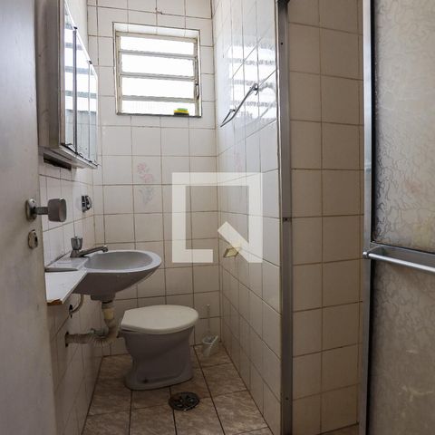 Casa para alugar com 150m², 3 quartos e 2 vagasBanheiro