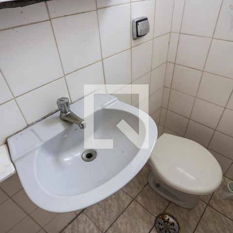 Casa para alugar com 150m², 3 quartos e 2 vagasBanheiro - detalhes