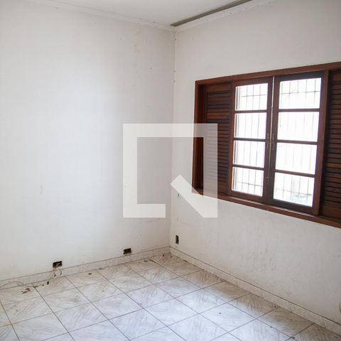 Casa para alugar com 400m², 4 quartos e sem vaga Casa para alugar com 400m², 4 quartos e sem vagaSuíte
