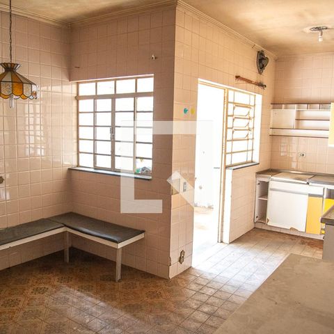 Casa para alugar com 400m², 4 quartos e sem vaga Casa para alugar com 400m², 4 quartos e sem vagaCozinha