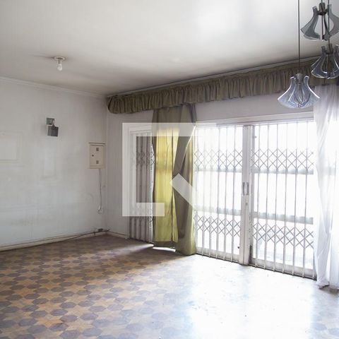 Casa para alugar com 400m², 4 quartos e sem vaga Casa para alugar com 400m², 4 quartos e sem vagaSala