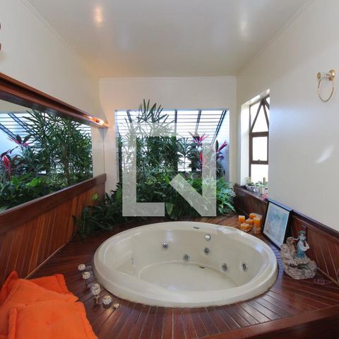 Apartamento à venda com 523m², 5 quartos e 5 vagasBanheira 